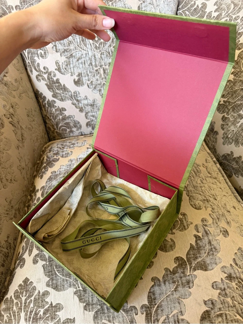 Gucci Light Green Patterned Box - Picture 5 of 11